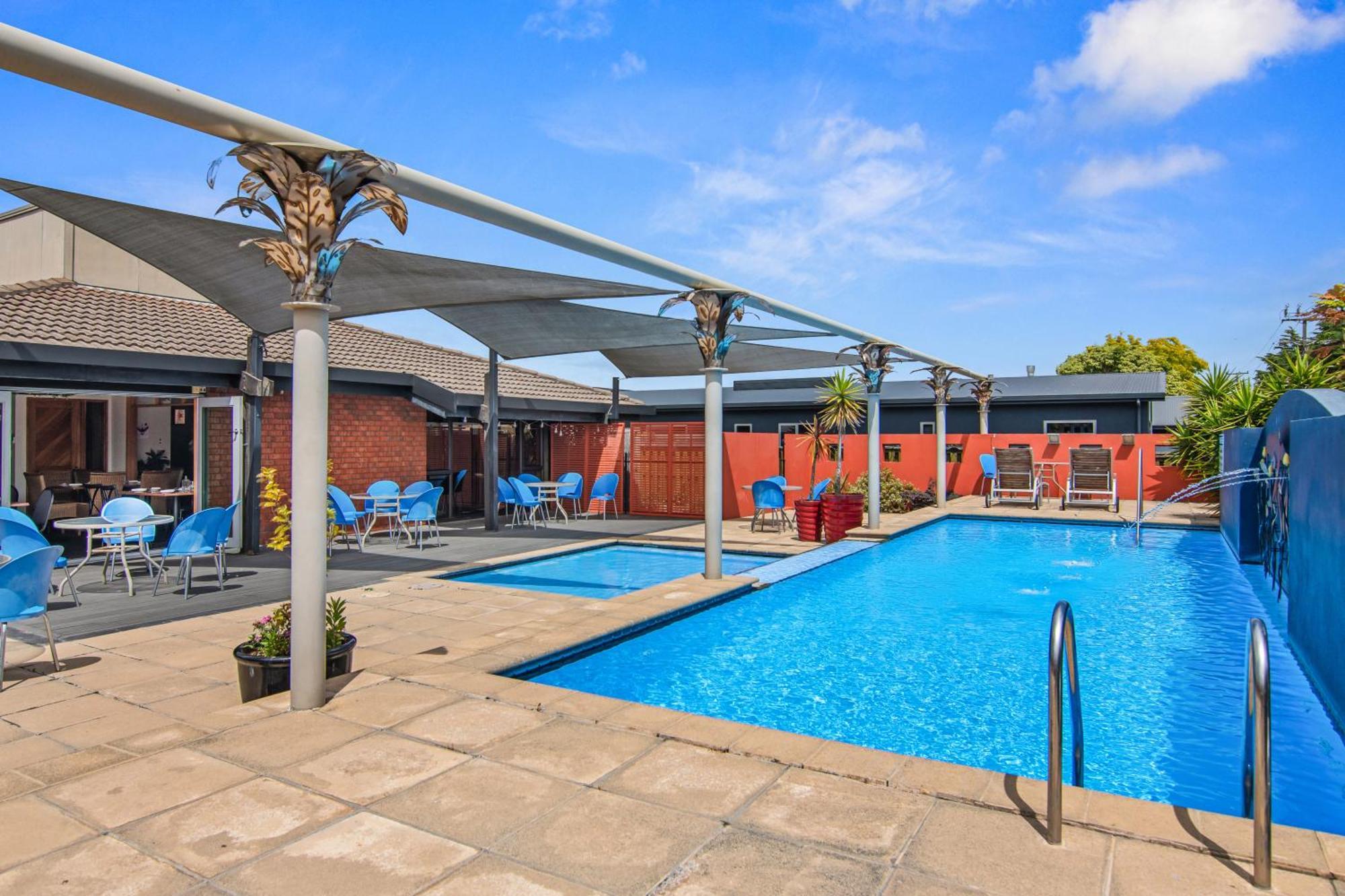 ביאנהיים Riverside Hotel Marlborough מראה חיצוני תמונה