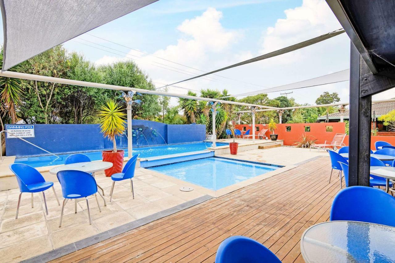 ביאנהיים Riverside Hotel Marlborough מראה חיצוני תמונה